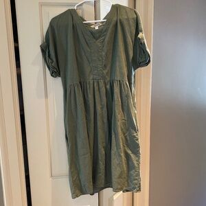 Briggs green v neck dress.